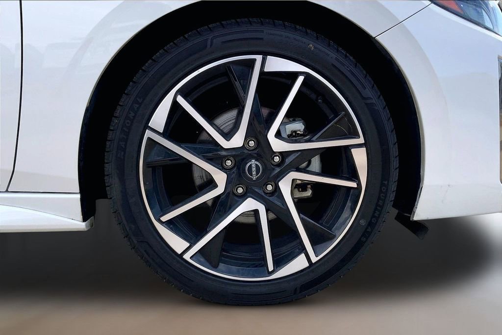 Used 2025 Nissan Sentra SR image 9