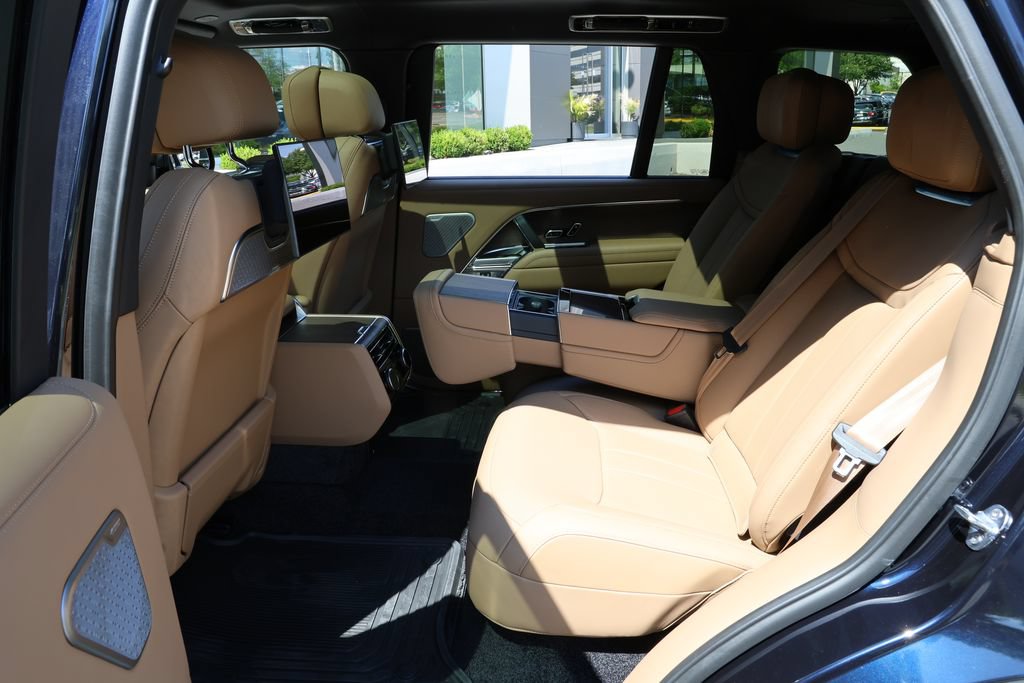 New 2026 Land Rover Range Rover Long Wheelbase Autobiography AWD/4WD image 13