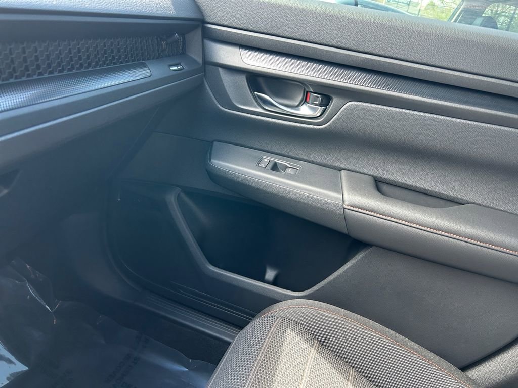 Used 2026 Honda CR-V Sport image 31