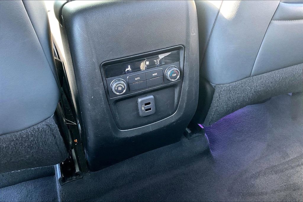 Used 2023 Buick Enclave Essence FWD image 10