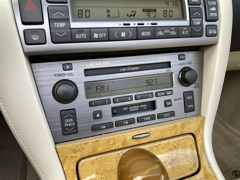 Used 2002 Lexus SC 430 Convertible RWD image 28