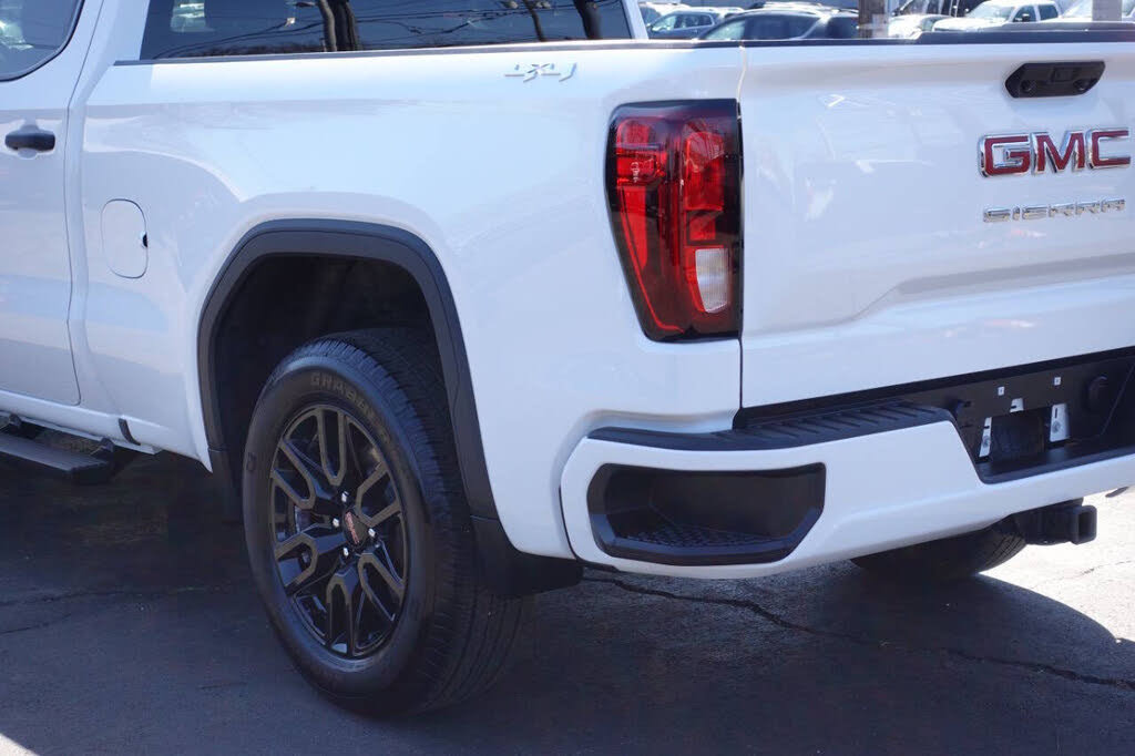 Used 2023 GMC Sierra 1500 Pro w/ Graphite Edition AWD/4WD image 12
