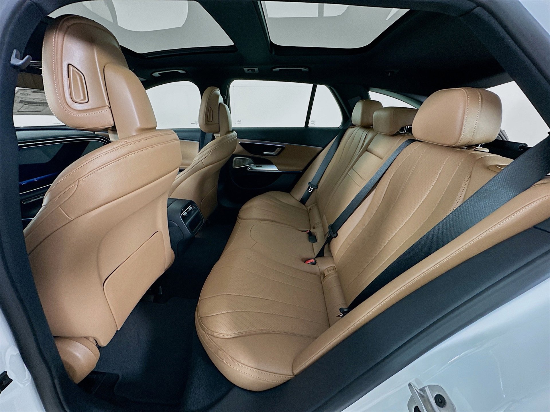 New 2026 Mercedes-Benz E 450 4MATIC All-Terrain Wagon image 27