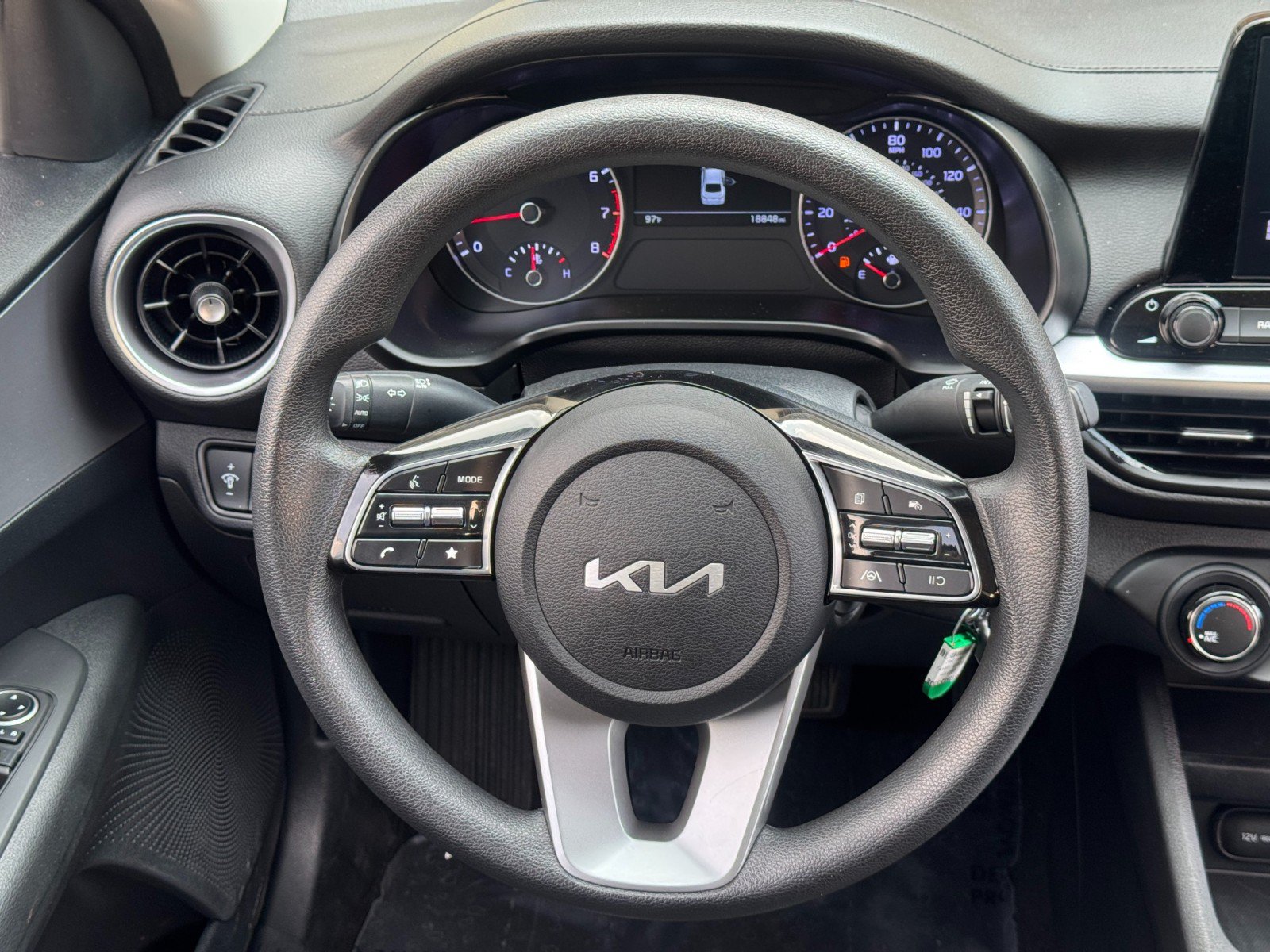 Used 2023 Kia Forte LXS w/ LXS Technology Package FWD image 18