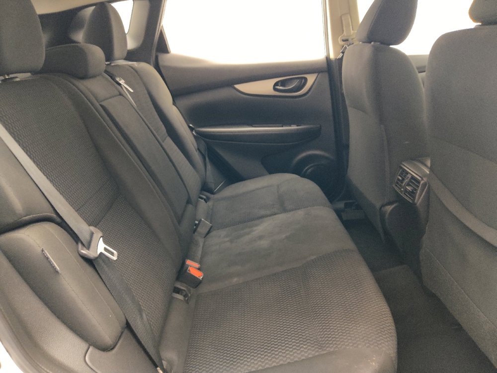 Used 2022 Nissan Rogue Sport S FWD image 19