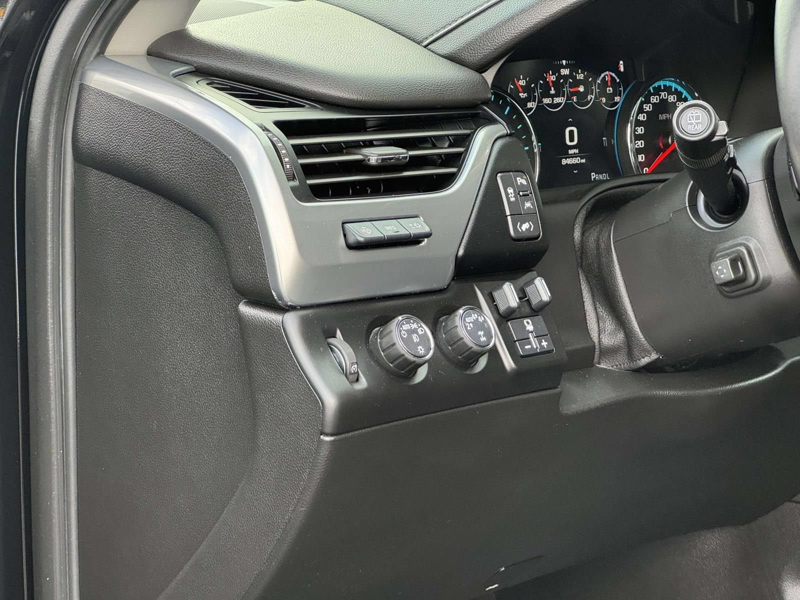 Used 2020 Chevrolet Suburban Premier AWD/4WD image 12