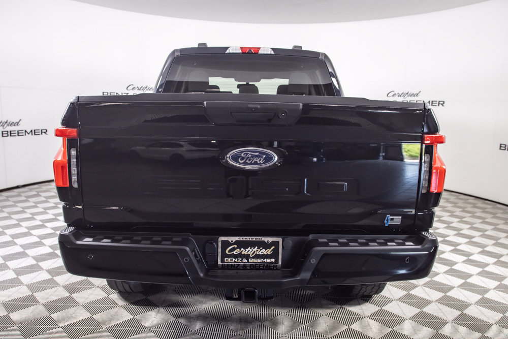 Used 2023 Ford F150 Lightning XLT AWD/4WD image 7