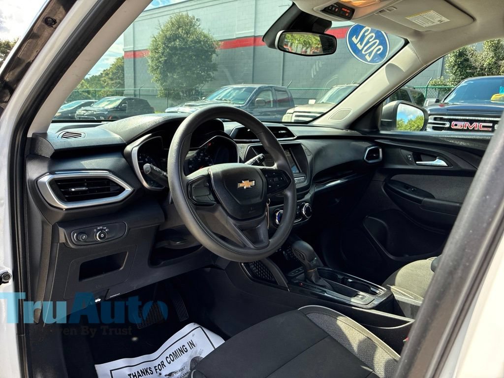 Used 2022 Chevrolet TrailBlazer LS AWD/4WD image 26
