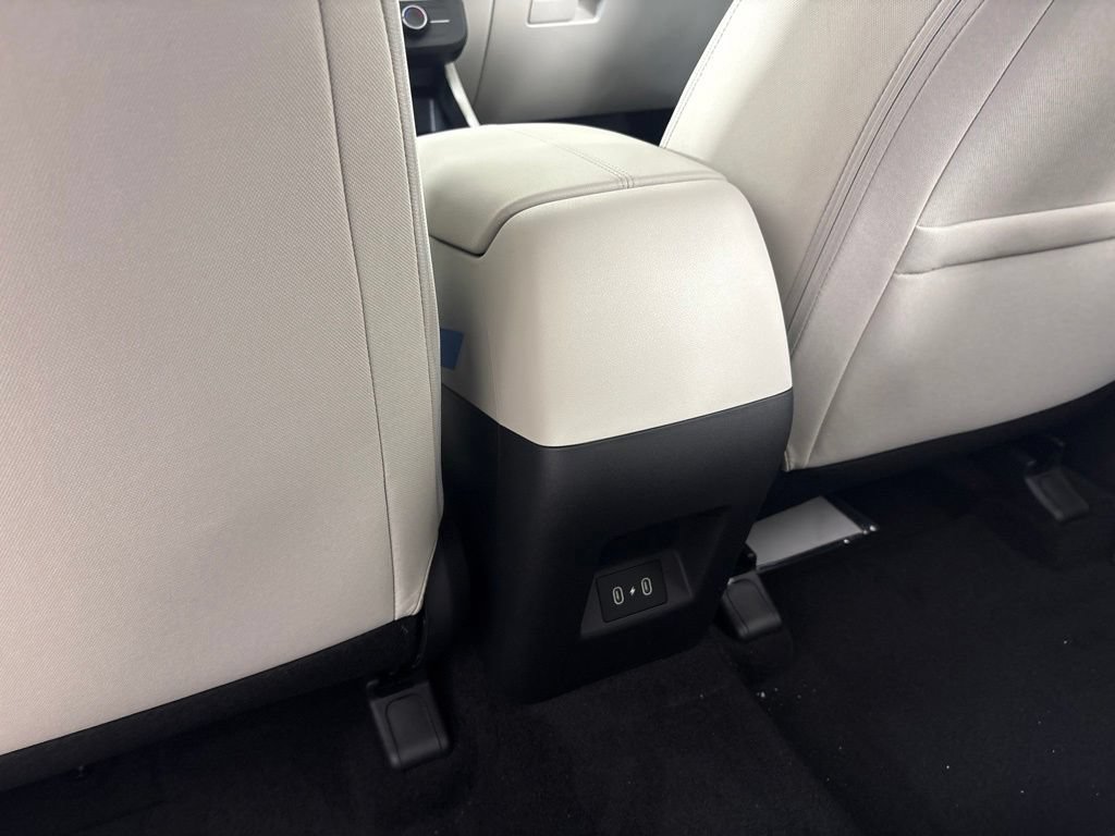 New 2026 Hyundai Tucson SE w/ Tow & Go Package FWD image 24