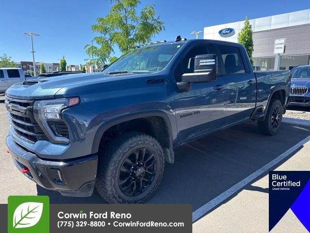 Used 2025 Chevrolet Silverado 3500 LT w/ Trail Boss Package AWD/4WD image 4