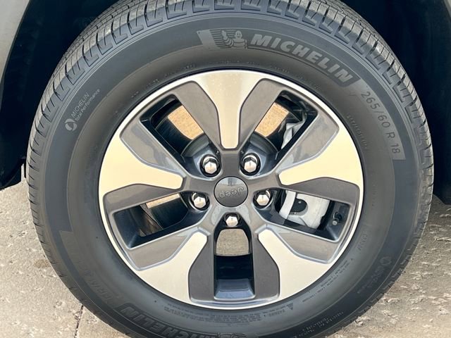 Used 2022 Jeep Grand Cherokee Limited 4xe image 7