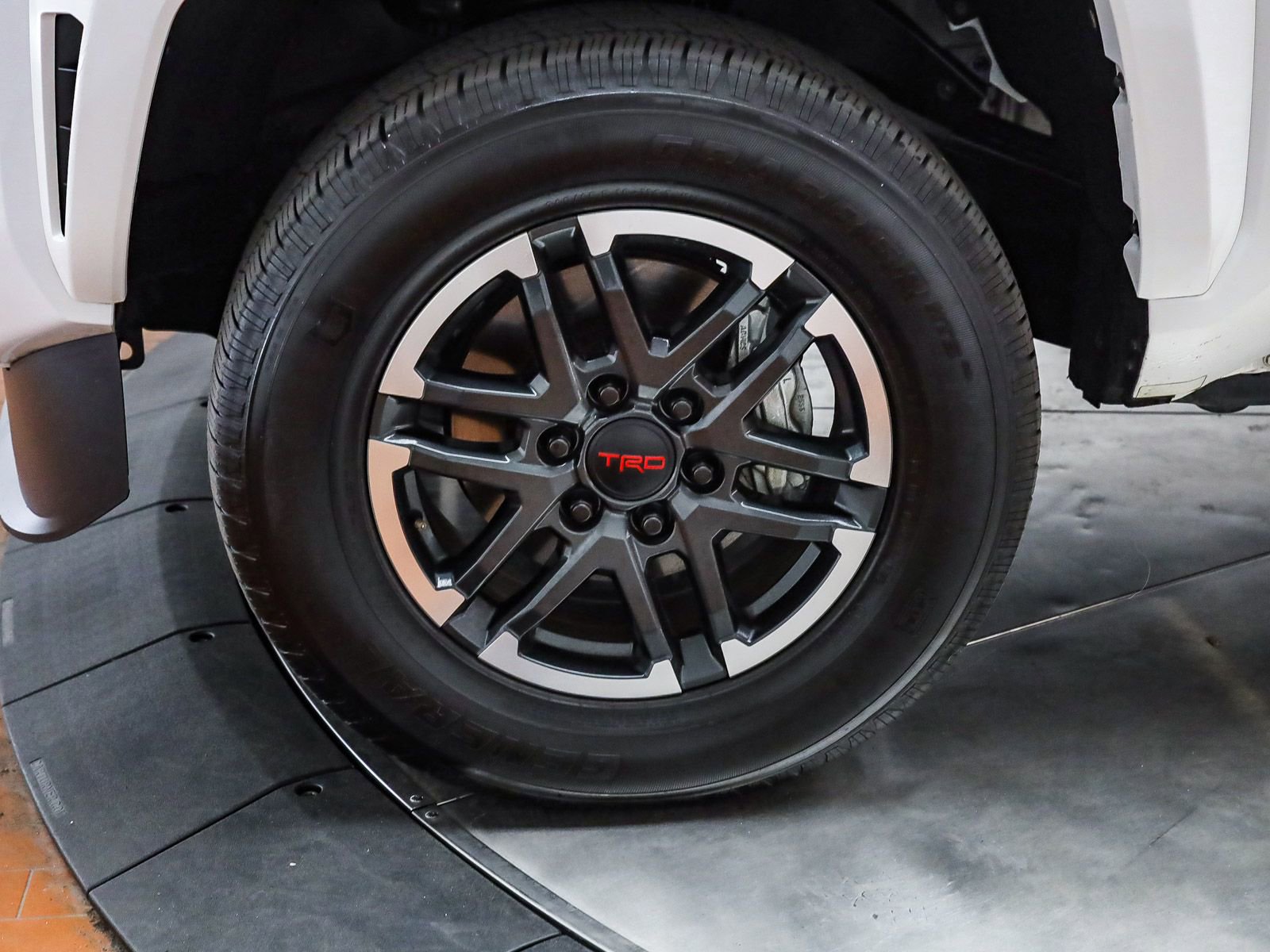 Used 2024 Toyota Tacoma TRD Sport image 12