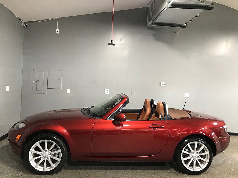 Used 2008 MAZDA MX-5 Miata Grand Touring w/ Premium Pkg RWD image 11