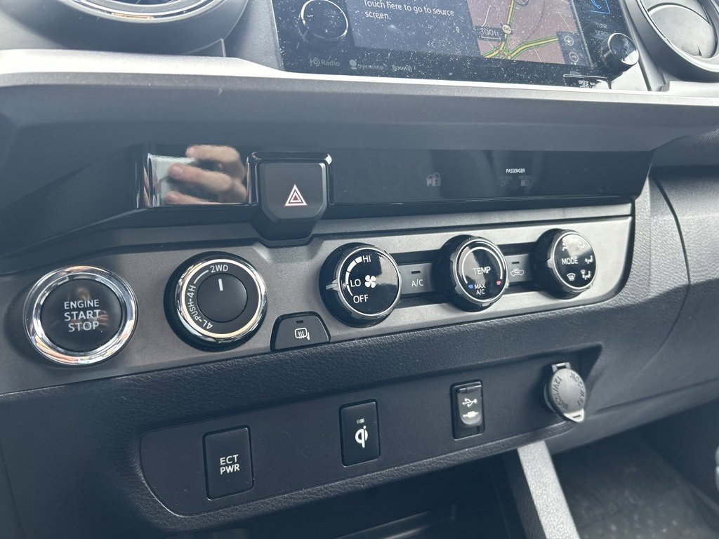 Used 2017 Toyota Tacoma SR5 image 20