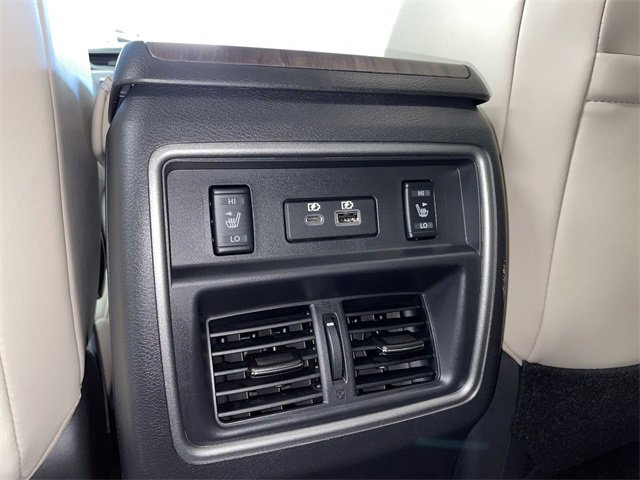 Certified 2024 Nissan Murano Platinum w/ Cargo Package image 19