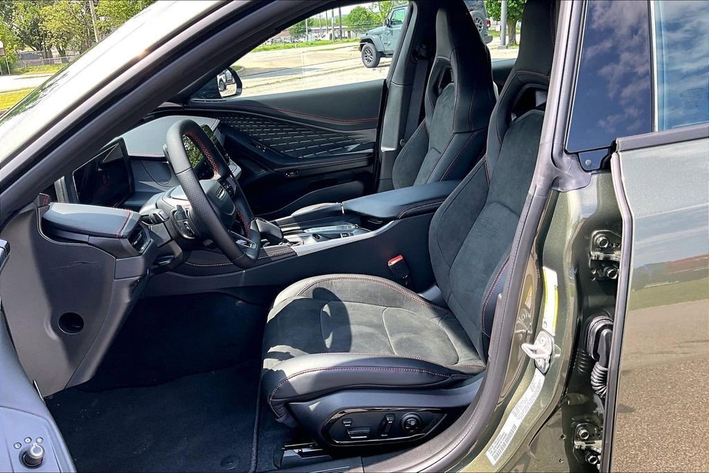New 2026 Dodge Charger R/T AWD/4WD image 9