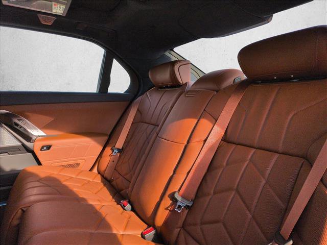 New 2026 BMW i7 xDrive60 image 16