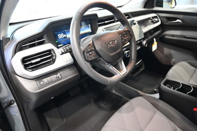 New 2027 Chevrolet Bolt LT FWD image 18