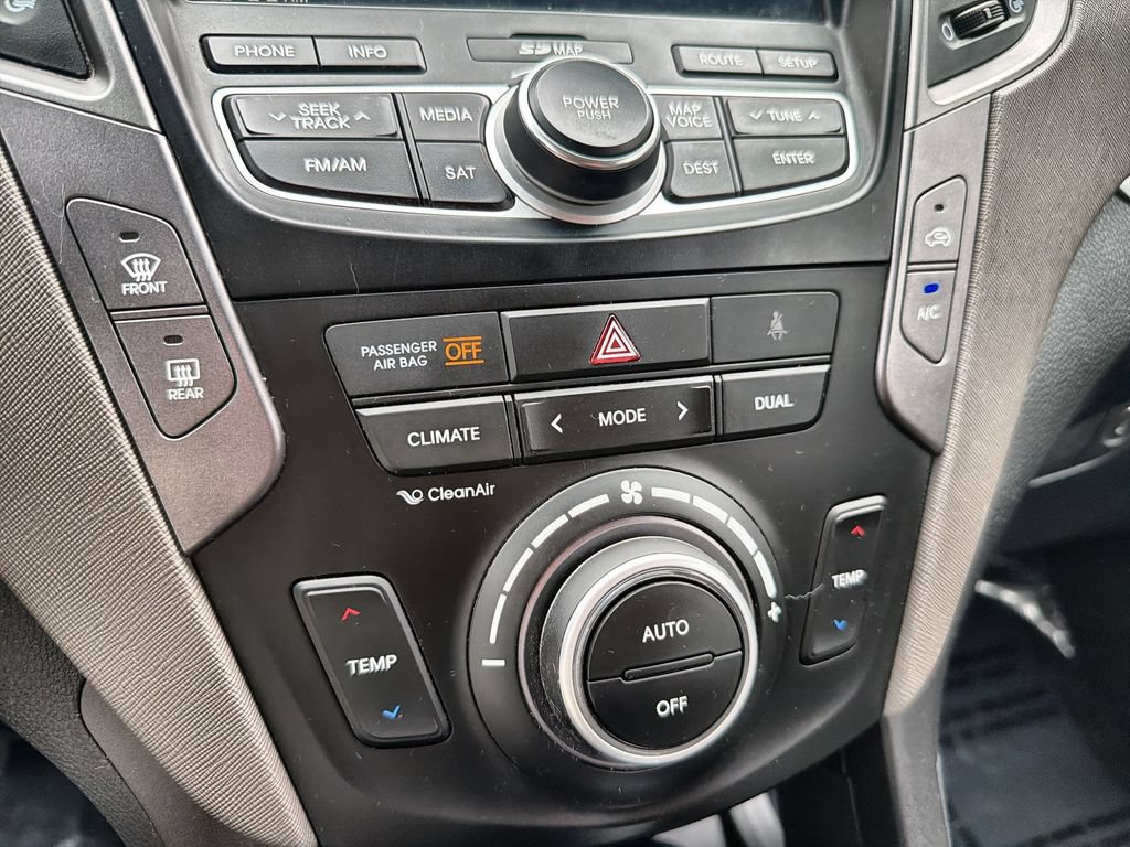 Used 2016 Hyundai Santa Fe Sport 2.0T w/ Option Group 05 FWD image 17