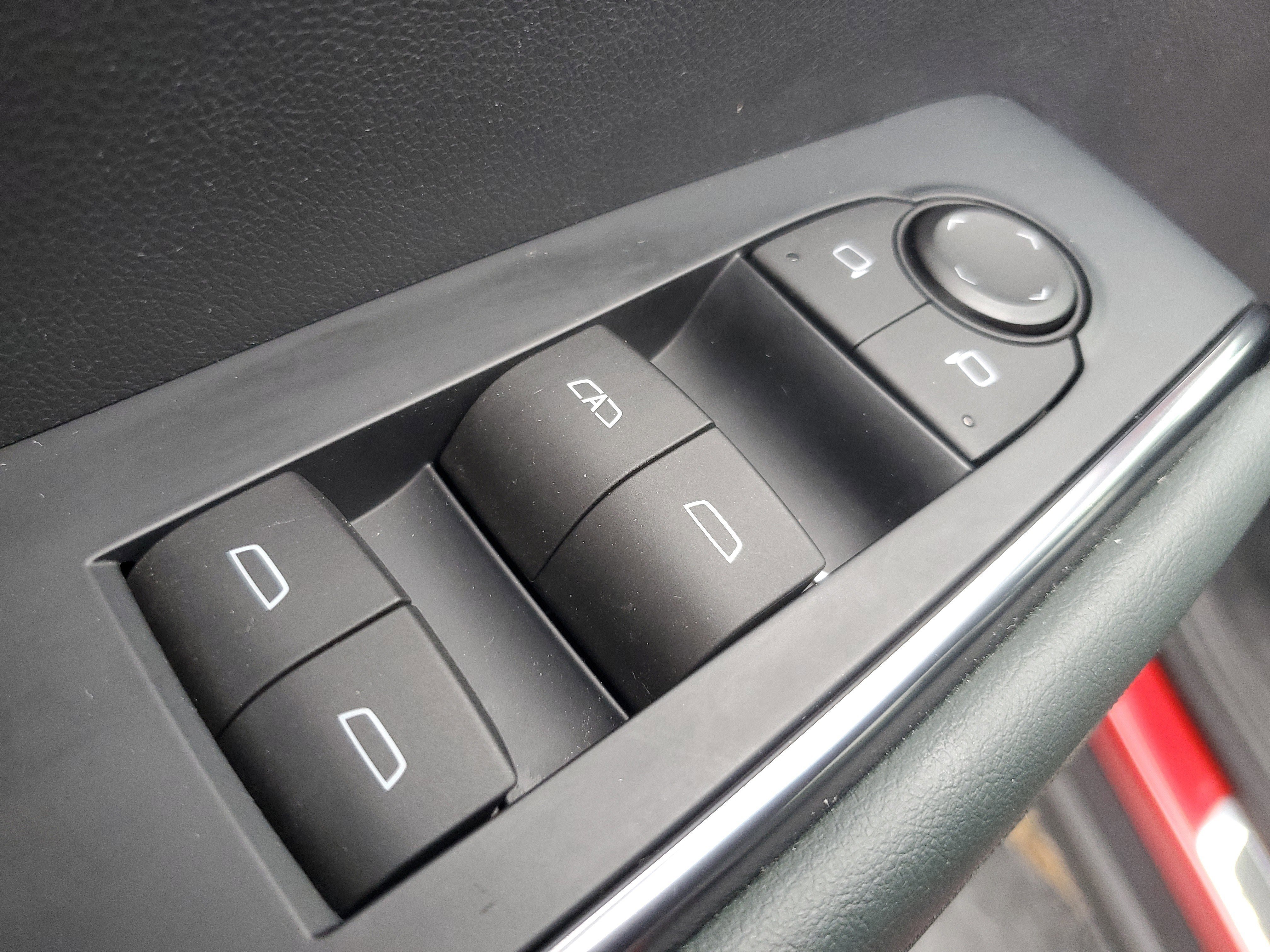 Used 2024 GMC Acadia AT4 image 19