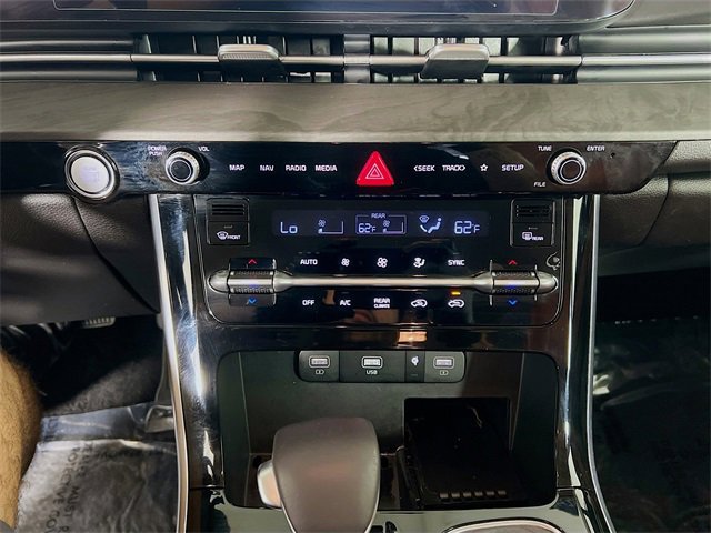 Used 2024 Kia Carnival SX image 22