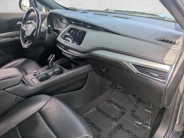 Used 2023 Cadillac XT4 Premium Luxury image 20