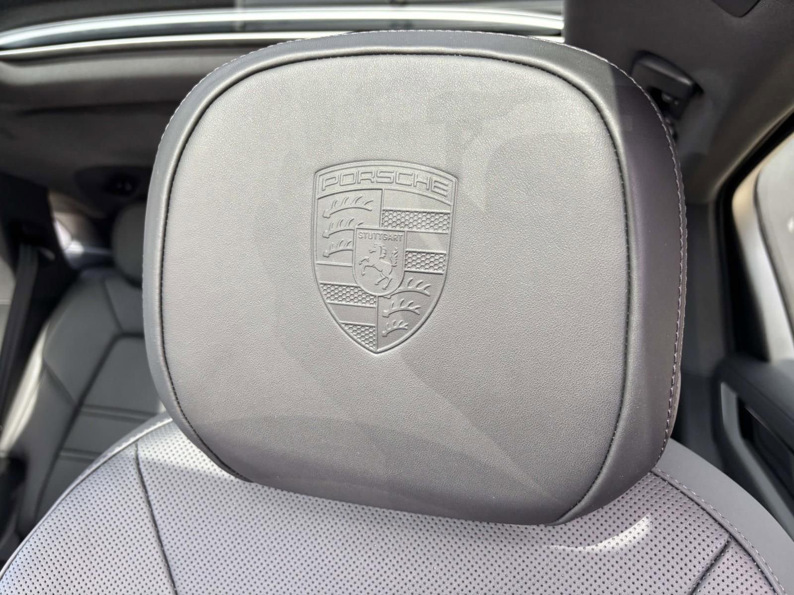 New 2026 Porsche Cayenne Coupe image 22