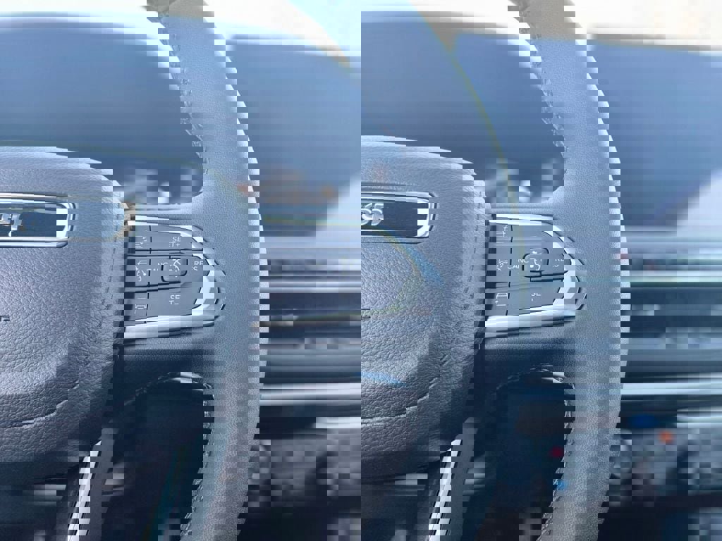 New 2025 Jeep Compass Limited w/ Sun & Sound Group image 25