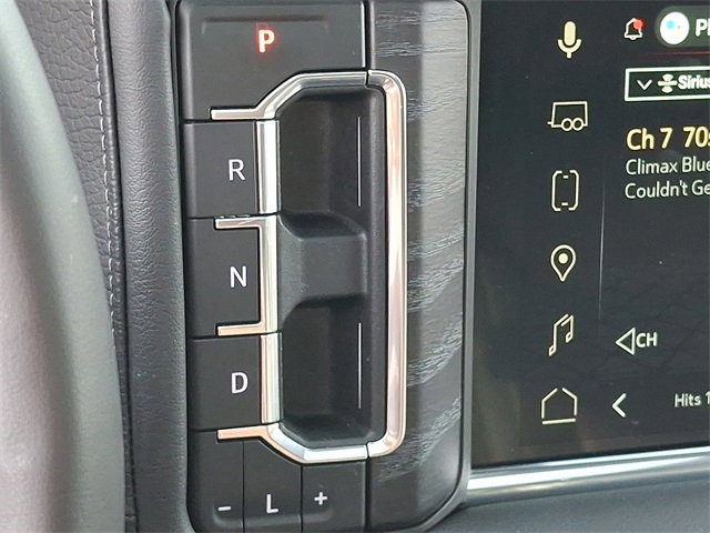 Used 2023 GMC Yukon XL Denali image 14