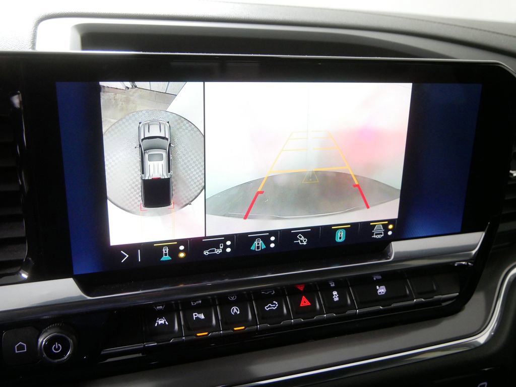 Used 2023 Chevrolet Silverado 1500 High Country w/ Technology Package image 30