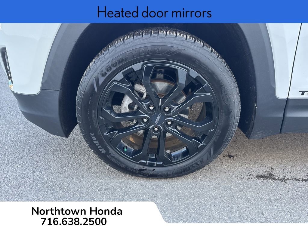 Used 2021 GMC Terrain SLE w/ Driver Convenience Package image 11