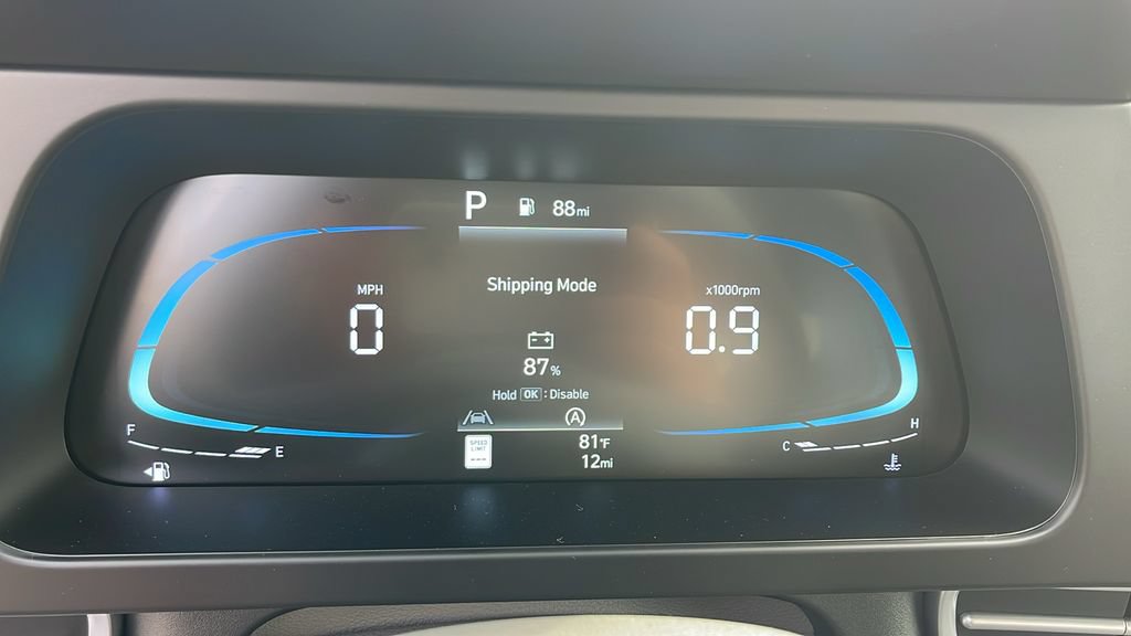 Used 2026 Hyundai Elantra SE FWD image 25