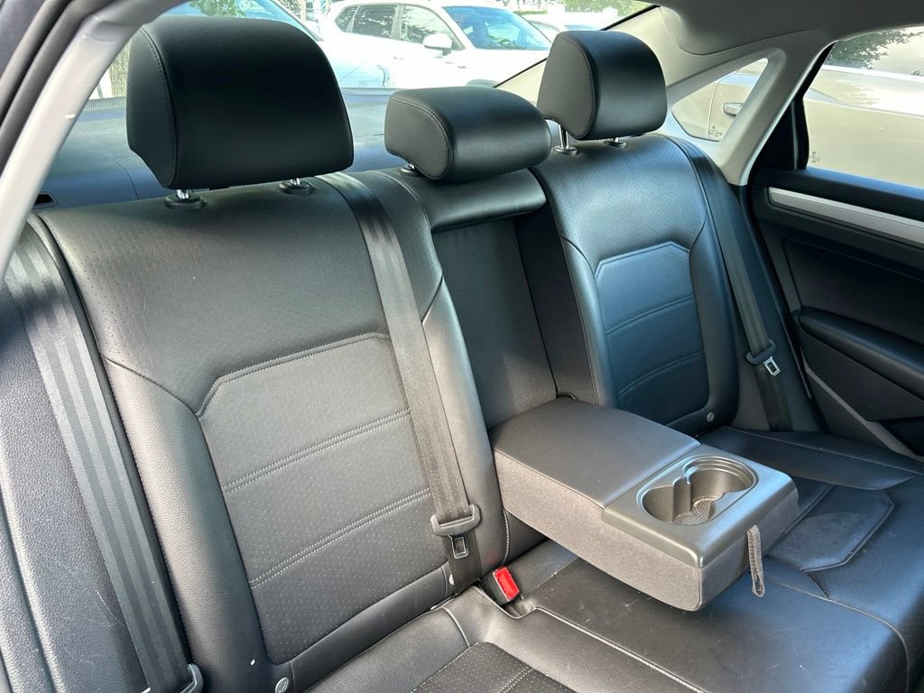 Used 2019 Volkswagen Passat 2.0T Wolfsburg w/ Wheels & Sunroof Package FWD image 44