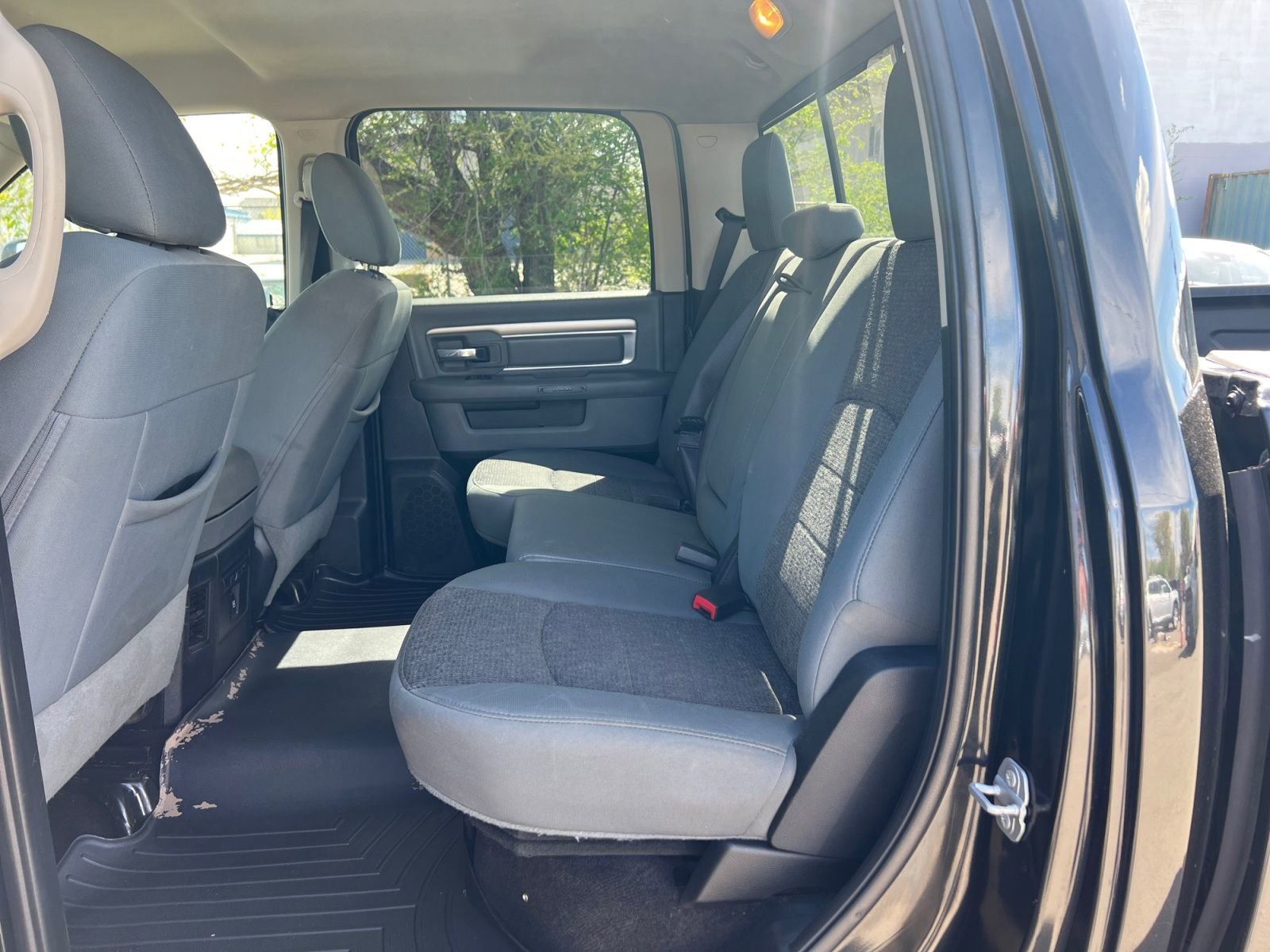 Used 2018 RAM 1500 Outdoorsman AWD/4WD image 27