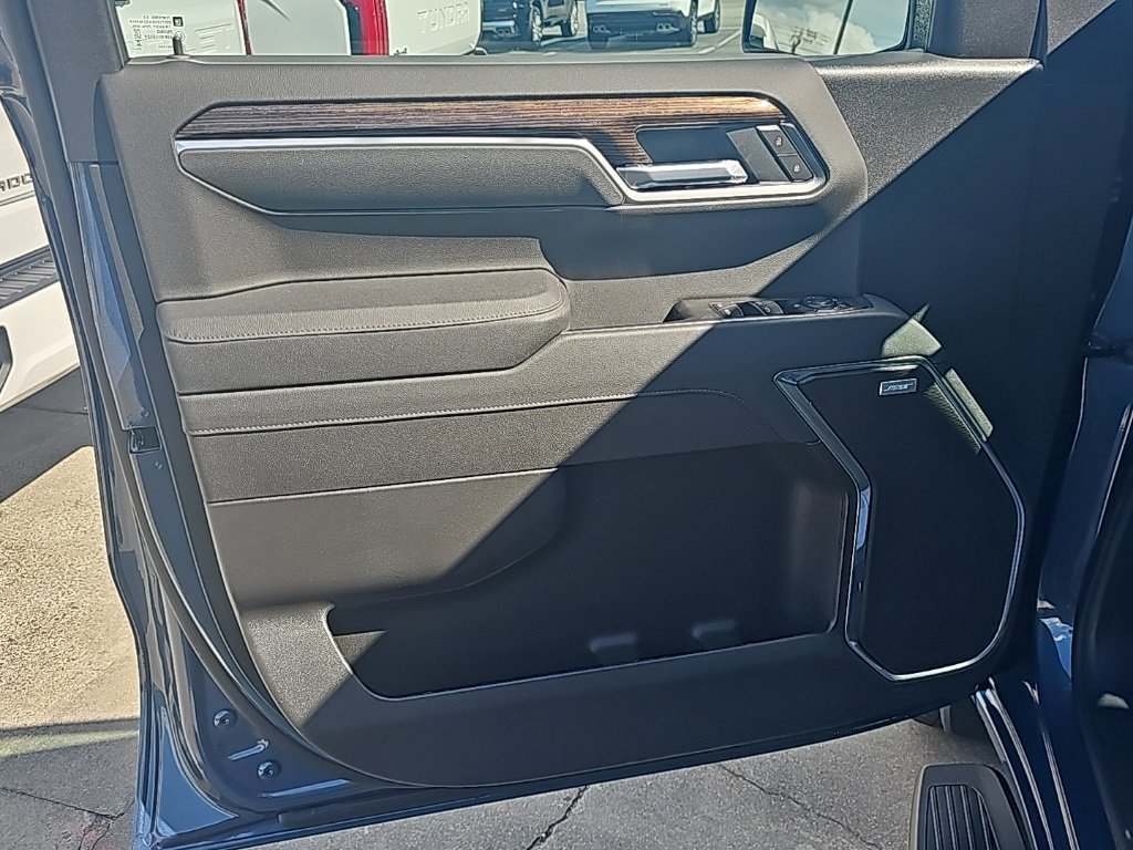 New 2026 GMC Sierra 1500 Elevation w/ Elevation Premium Package image 10