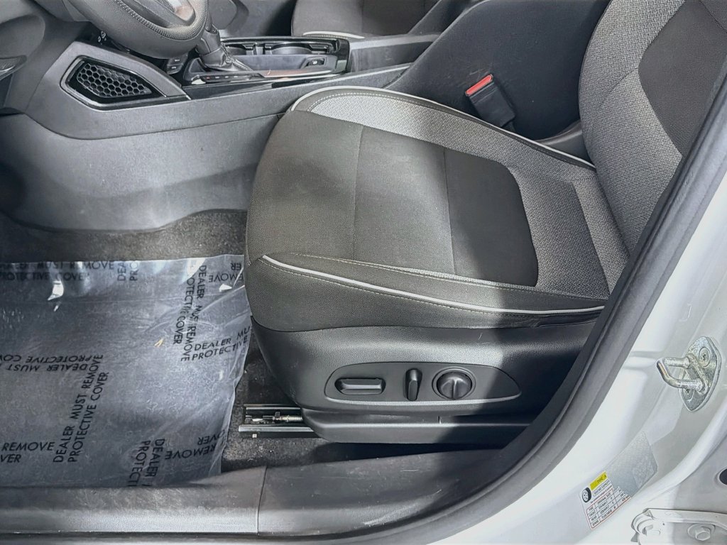 Used 2021 Chevrolet TrailBlazer LT FWD image 18