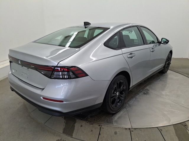 New 2025 Honda Accord SE image 7