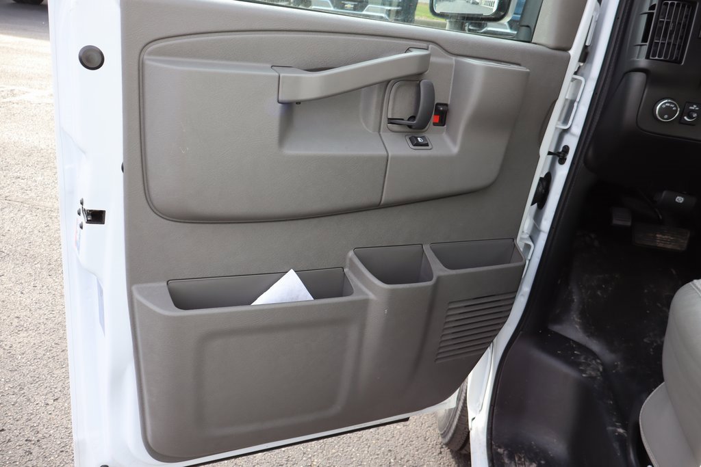 New 2025 Chevrolet Express 3500 w/ Power Convenience Package image 16
