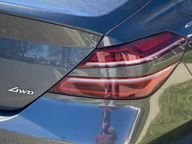 Used 2023 Genesis G70 2.0T image 11