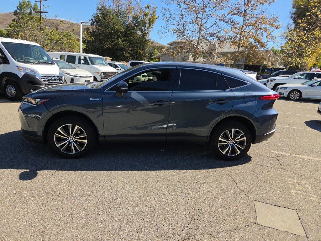 Used 2021 Toyota Venza LE w/ Carpet Mat Package (TMS) AWD/4WD image 2