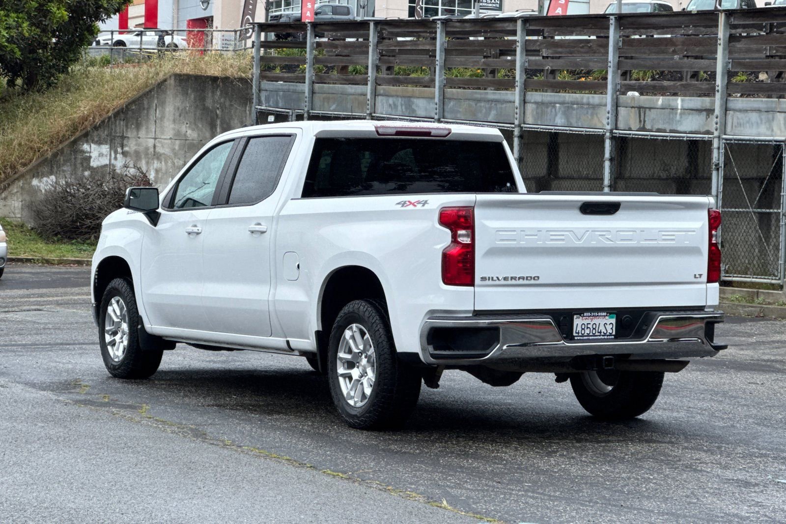 Used 2023 Chevrolet Silverado 1500 LT w/ Protection Package AWD/4WD image 7