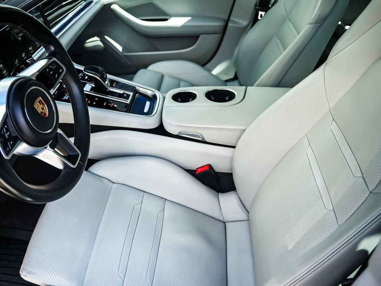 Used 2017 Porsche Panamera Turbo AWD/4WD image 16