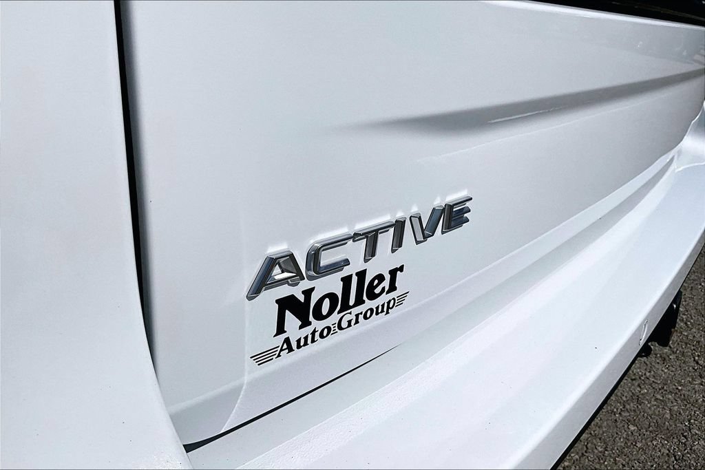 Certified 2025 Ford Expedition Active AWD/4WD image 8