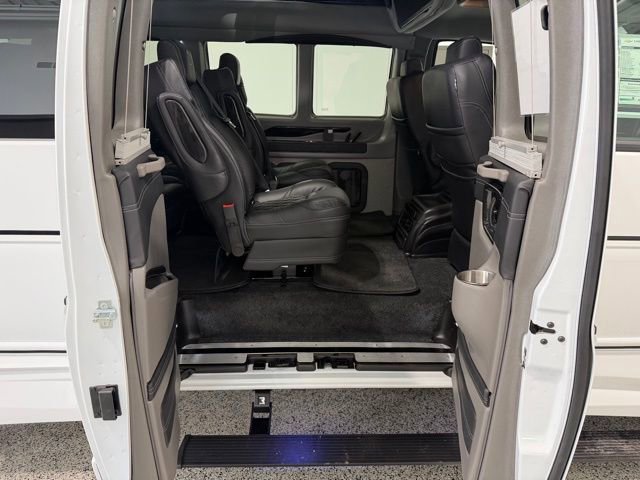 New 2026 Chevrolet Express 2500 Extended image 36