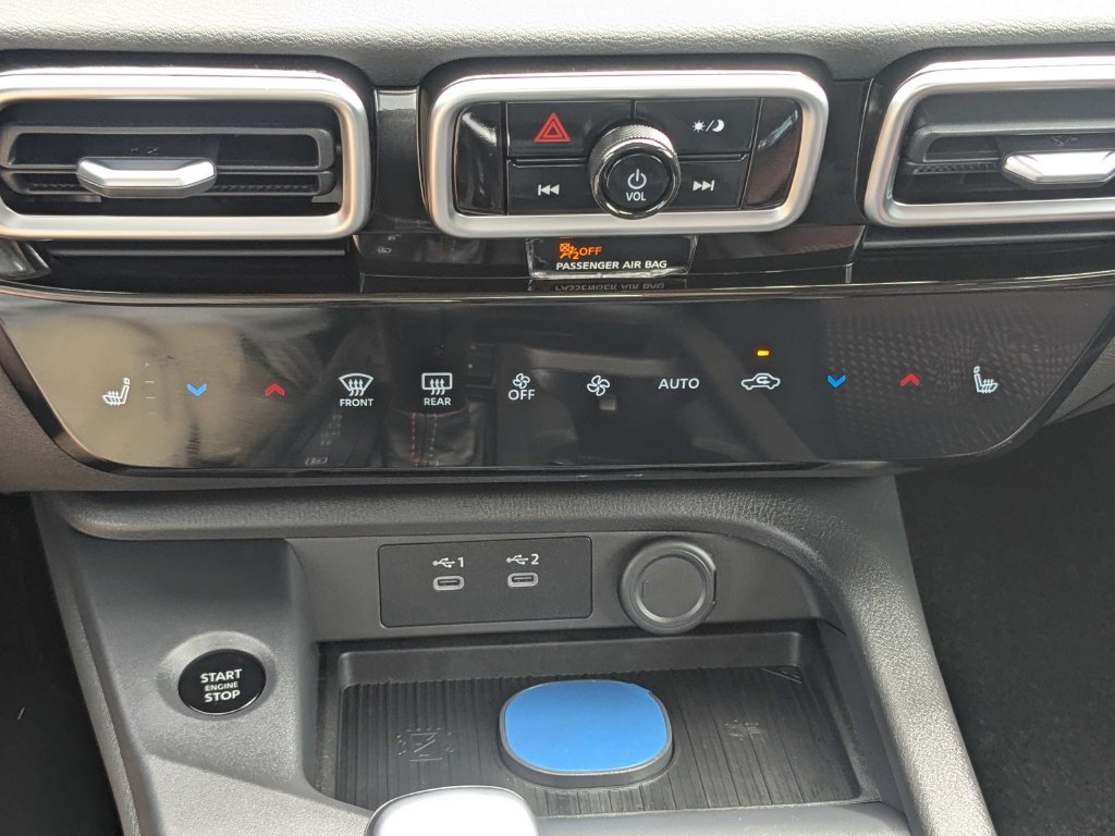 Used 2027 Nissan Sentra SR w/ SR All Weather Package FWD image 26