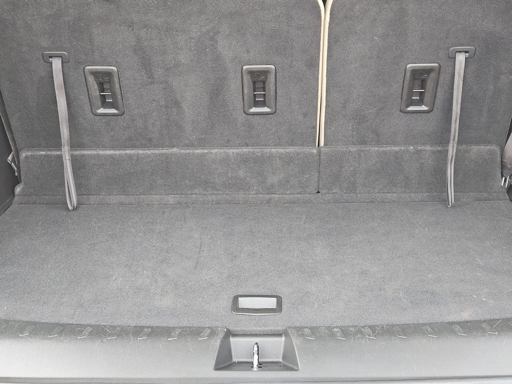 Used 2023 Chevrolet Traverse LS w/ Safety Package FWD image 32