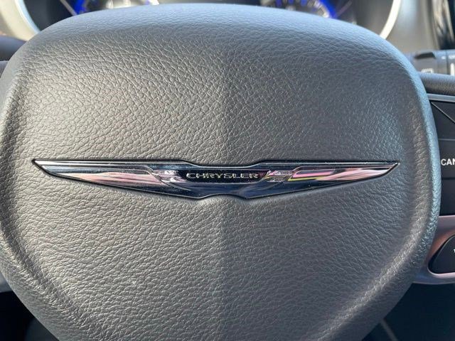 New 2026 Chrysler Pacifica Pinnacle image 21