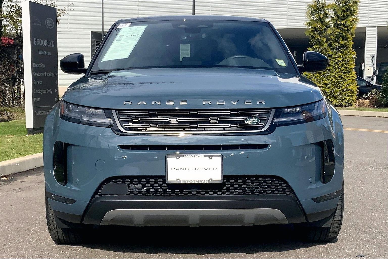 Used 2026 Land Rover Range Rover Evoque S image 3