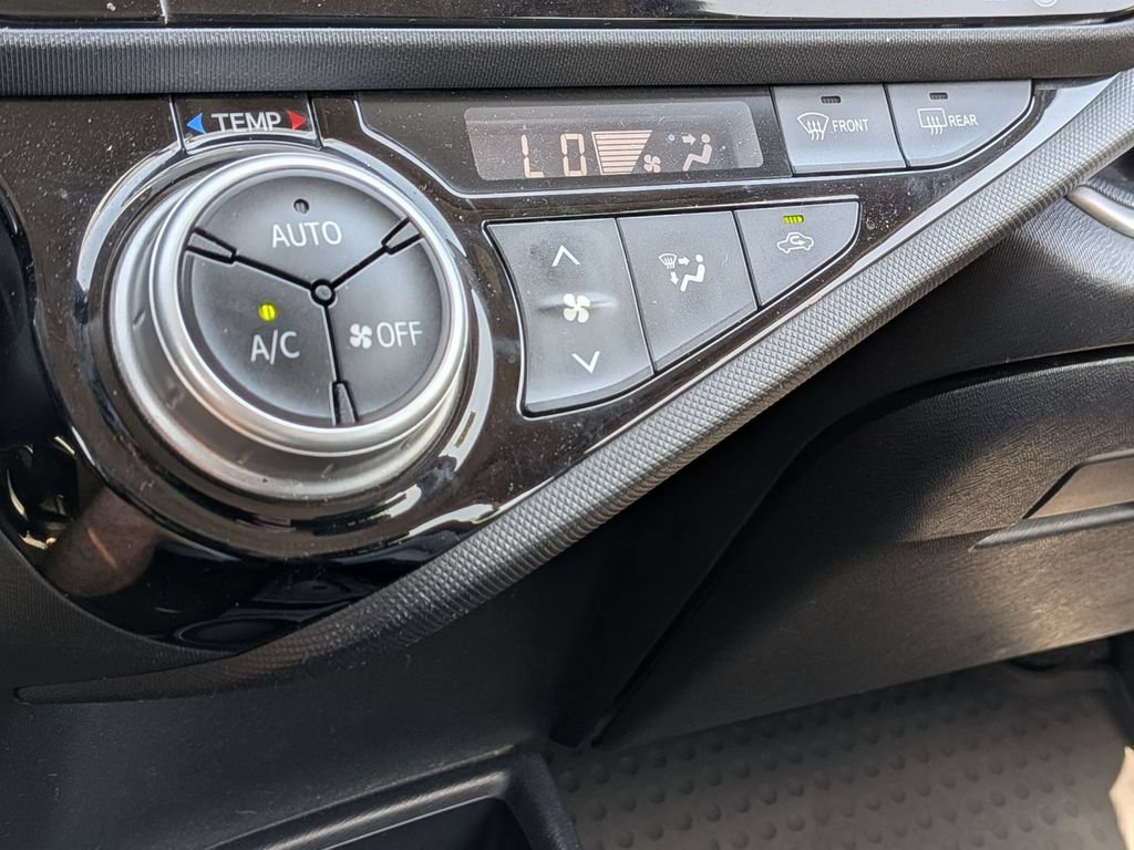Used 2016 Toyota Prius C Three FWD image 22