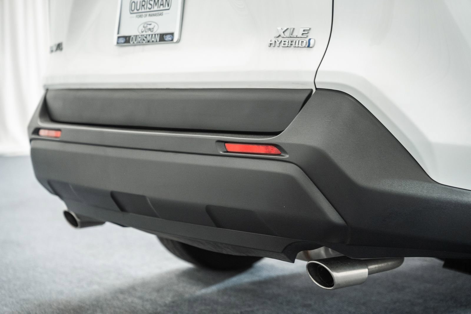 Used 2024 Toyota RAV4 XLE w/ Convenience Package AWD/4WD image 10